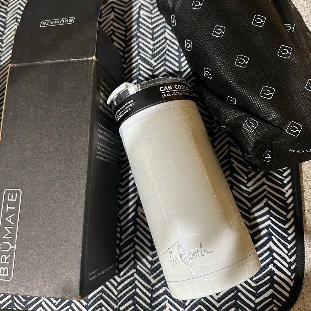 LIMITED EDITION Brumate Tia Booth Can Cooler and Tumbler White Pearl Croc